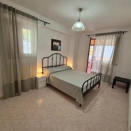 Casa Gialla - Aeolian Villa Lípara